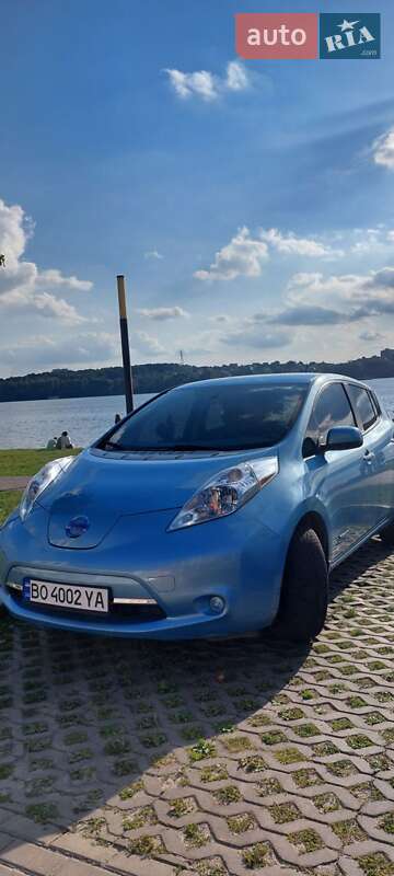 Хэтчбек Nissan Leaf 2014 в Тернополе