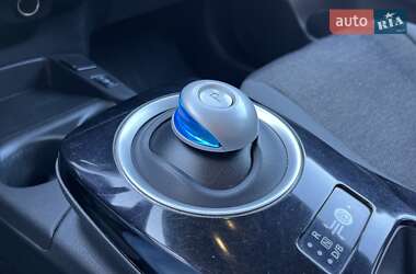 Хэтчбек Nissan Leaf 2016 в Хмельницком