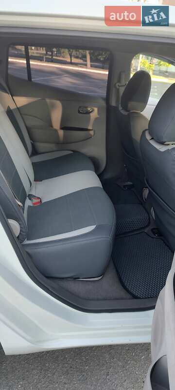 Хэтчбек Nissan Leaf 2012 в Черкассах