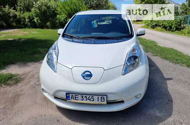 Хэтчбек Nissan Leaf 2014 в Днепре