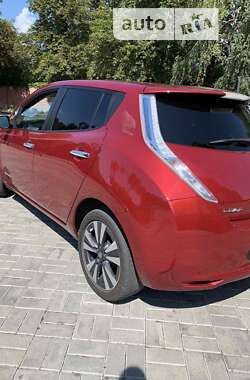 Хетчбек Nissan Leaf 2014 в Черкасах