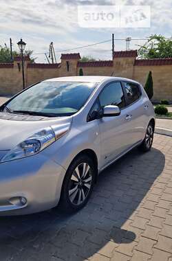 Хетчбек Nissan Leaf 2016 в Ізмаїлі