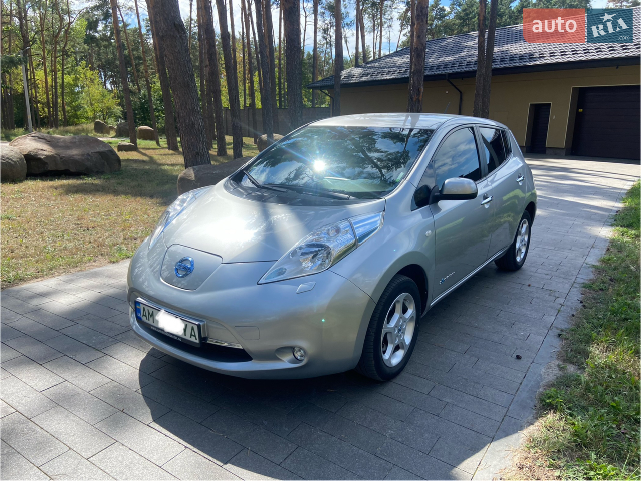 2015 Nissan Leaf - мініатюра 12
