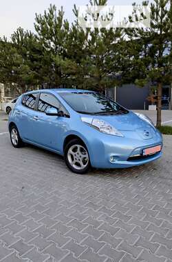 Хэтчбек Nissan Leaf 2016 в Ровно