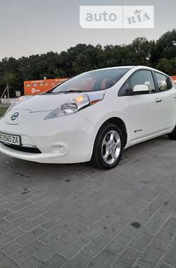 Хэтчбек Nissan Leaf 2014 в Луцке