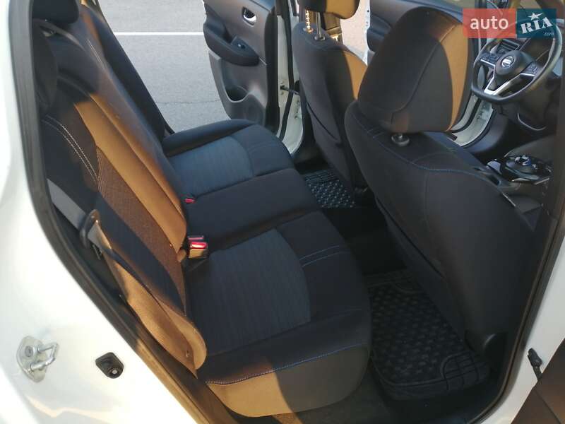 Хэтчбек Nissan Leaf 2019 в Луцке