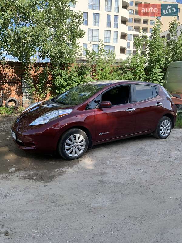 Хетчбек Nissan Leaf 2017 в Львові