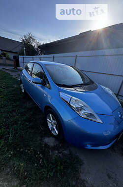 Хетчбек Nissan Leaf 2011 в Івано-Франківську