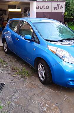 Хэтчбек Nissan Leaf 2013 в Красиловке