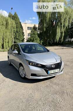 Хэтчбек Nissan Leaf 2023 в Тернополе