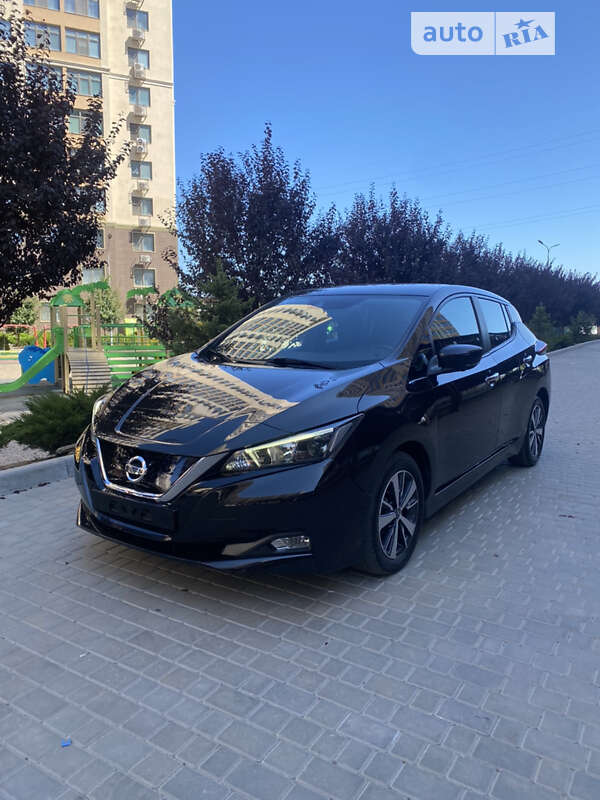 Хетчбек Nissan Leaf 2018 в Одесі