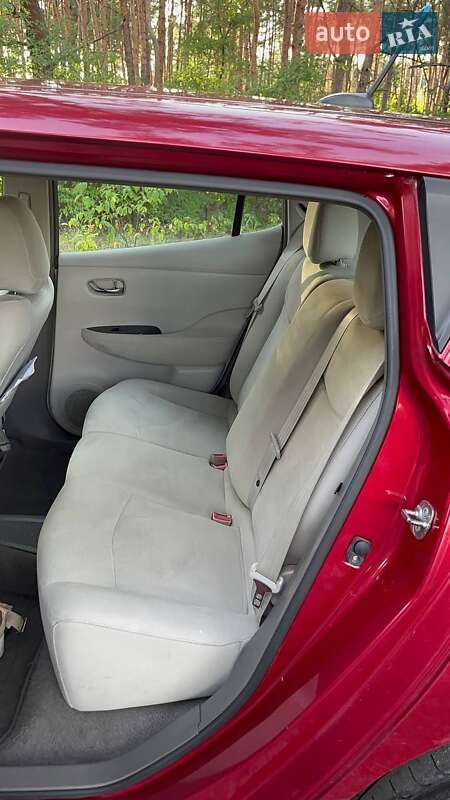 Хэтчбек Nissan Leaf 2012 в Киеве
