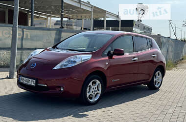 Хэтчбек Nissan Leaf 2012 в Виннице