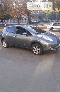 Хэтчбек Nissan Leaf 2014 в Днепре