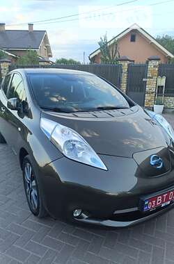 Хетчбек Nissan Leaf 2016 в Луцьку