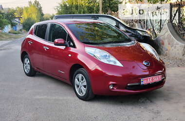 Хэтчбек Nissan Leaf 2013 в Новых Санжарах