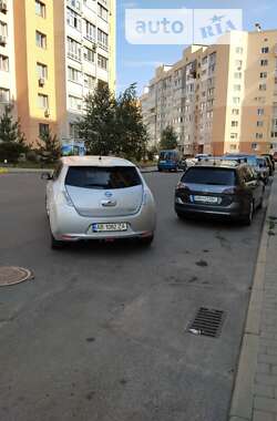 Хетчбек Nissan Leaf 2012 в Вінниці