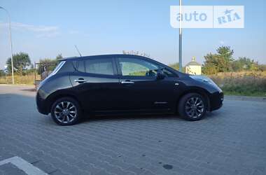 Хетчбек Nissan Leaf 2015 в Львові