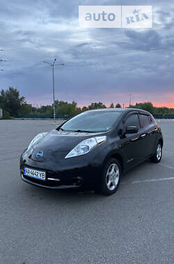 Хэтчбек Nissan Leaf 2014 в Киеве