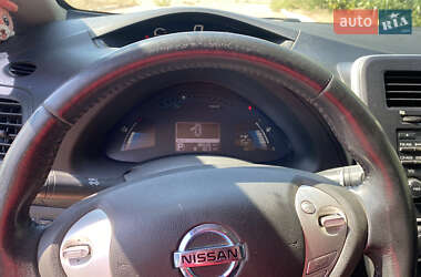 Хетчбек Nissan Leaf 2015 в Херсоні фото 7 Хетчбек Nissan Leaf 2015 в Херсоні