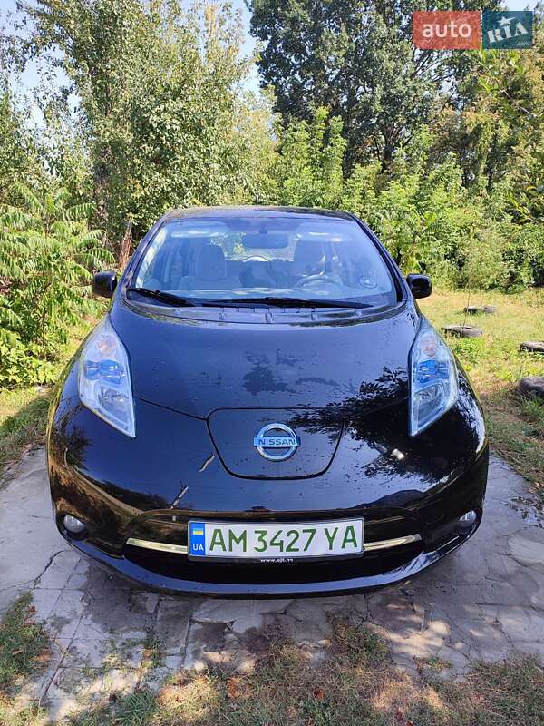 Хетчбек Nissan Leaf 2012 в Житомирі