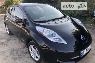 Хэтчбек Nissan Leaf 2011 в Львове