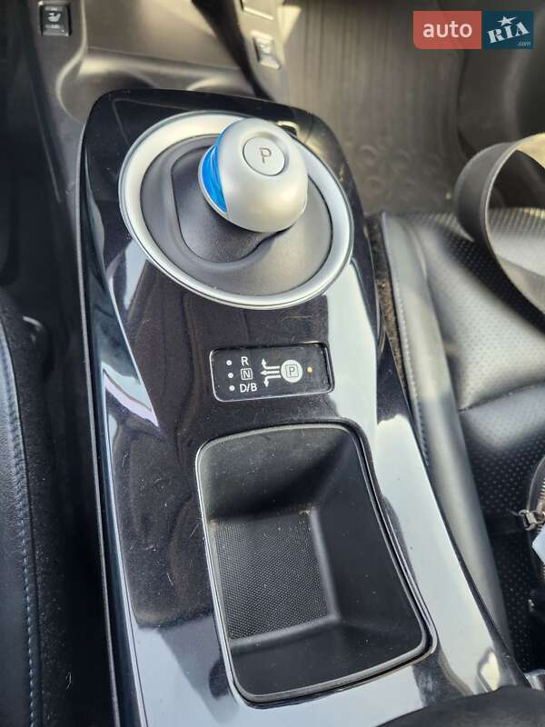 Хэтчбек Nissan Leaf 2014 в Черкассах