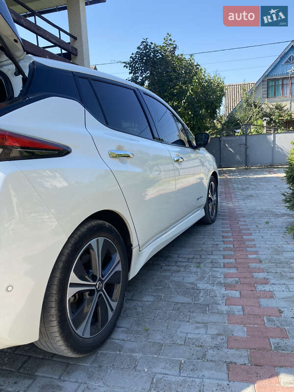 Хэтчбек Nissan Leaf 2018 в Тернополе фото 11 Хэтчбек Nissan Leaf 2018 в Тернополе