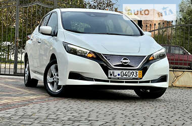 Хэтчбек Nissan Leaf 2021 в Самборе