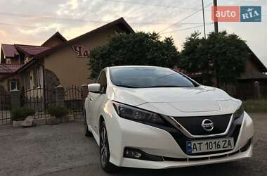 Хэтчбек Nissan Leaf 2019 в 
