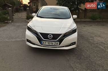 Хэтчбек Nissan Leaf 2019 в 