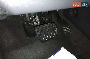 Хэтчбек Nissan Leaf 2019 в 