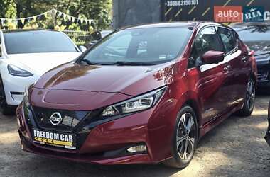 Хетчбек Nissan Leaf 2018 в Львові