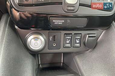 Хэтчбек Nissan Leaf 2018 в 