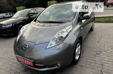 Хетчбек Nissan Leaf 2015 в Хмельницькому