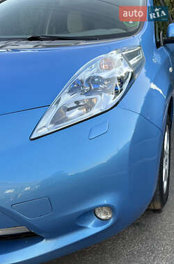 Хэтчбек Nissan Leaf 2011 в Тернополе