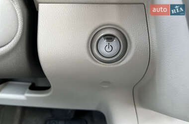 Хэтчбек Nissan Leaf 2011 в Тернополе