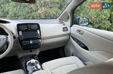 Хэтчбек Nissan Leaf 2011 в Тернополе