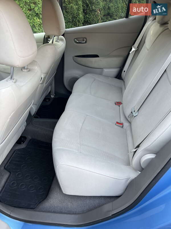 Хэтчбек Nissan Leaf 2011 в Тернополе