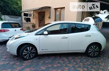 Хэтчбек Nissan Leaf 2014 в Ровно