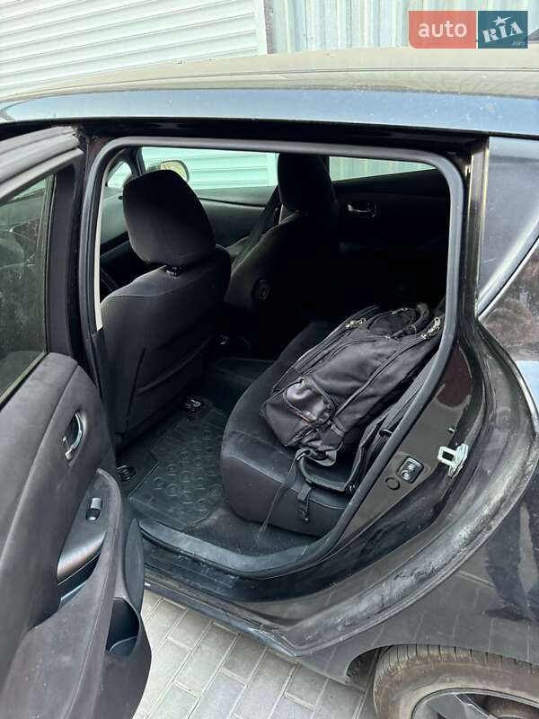 Хэтчбек Nissan Leaf 2017 в Харькове