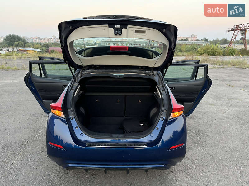 Хетчбек Nissan Leaf 2018 в Рівному