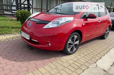 Хетчбек Nissan Leaf 2017 в Чернівцях