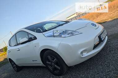 Хетчбек Nissan Leaf 2011 в Ужгороді