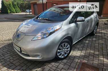 Хэтчбек Nissan Leaf 2015 в Ивано-Франковске