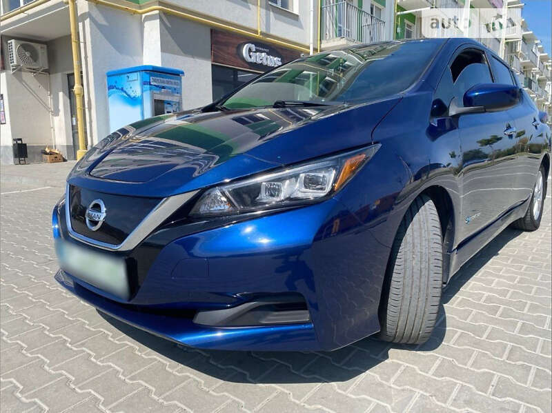 Хетчбек Nissan Leaf 2018 в Львові