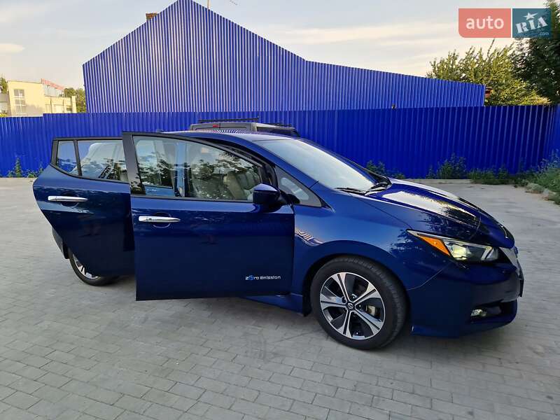 Хэтчбек Nissan Leaf 2018 в Виннице