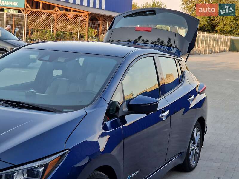 Хэтчбек Nissan Leaf 2018 в Виннице