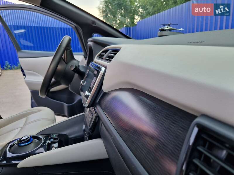 Хэтчбек Nissan Leaf 2018 в Виннице