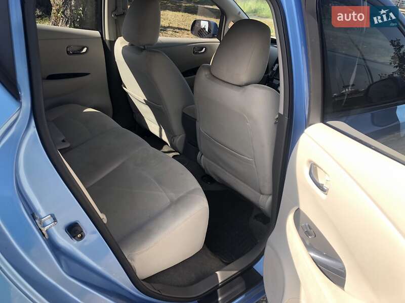 Хетчбек Nissan Leaf 2012 в Стрию фото 12 Хетчбек Nissan Leaf 2012 в Стрию